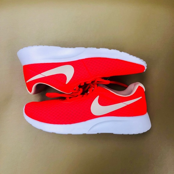 Nike Shoes - Pink nikes!✨NEW✨